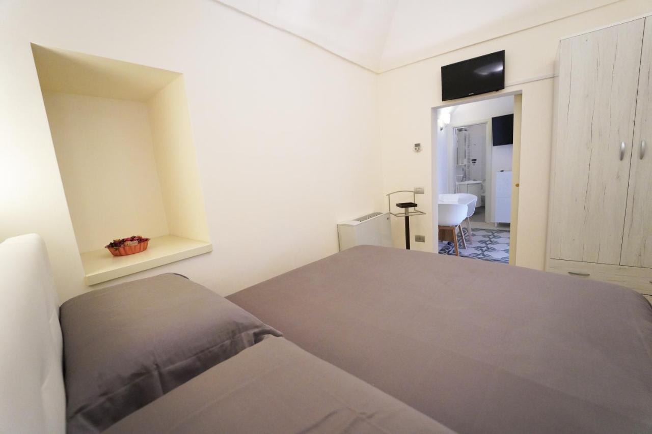 Santa Cesarea Residence Casa Vacanze - La Vetta Del Sasso Barisano 马泰拉 外观 照片