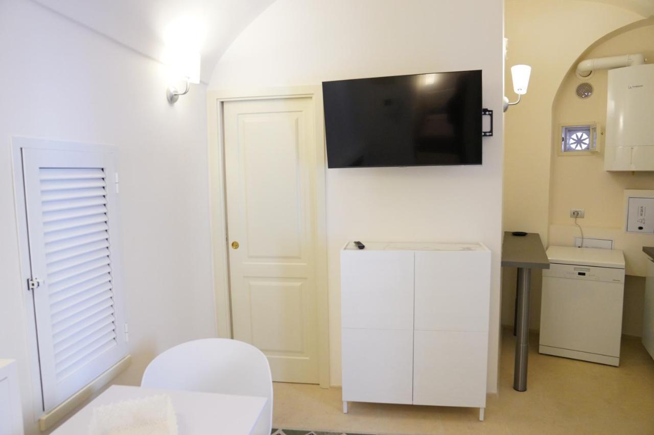 Santa Cesarea Residence Casa Vacanze - La Vetta Del Sasso Barisano 马泰拉 外观 照片
